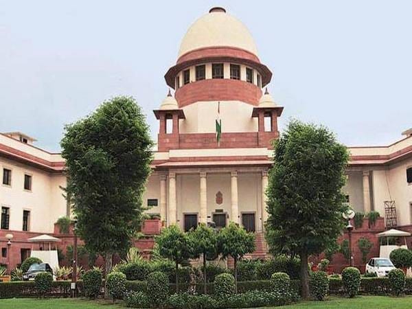 Supreme Court Furnished notice to Centre and States Removing farmers at Delhi borderline.