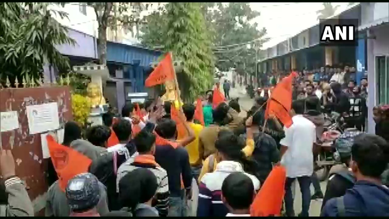 बंगाल में फिर भड़की हिंसा, भिड़े ABVP और तृणमूल छात्र परिषद् के नेता