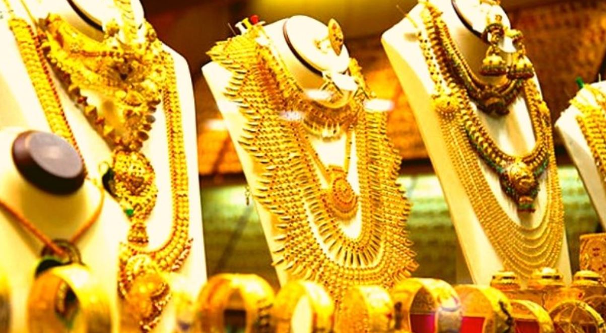 सोने-चांदी की कीमत में गिरावट, jewellery खरीदने का सही मौका