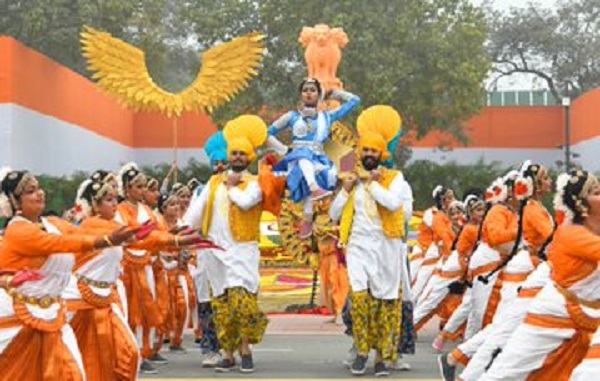 प्रधानमंत्री ने कर्तव्य पथ पर आयोजित गणतंत्र दिवस कार्यक्रम की झलकियां साझा कीं