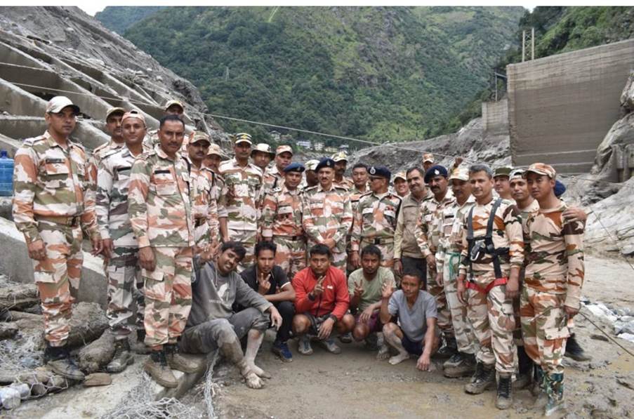 गृह राज्य मंत्री अजय कुमार मिश्रा ने अपने सिक्किम दौरे के दूसरे दिन सिक्किम के मुख्यमंत्री प्रेम सिंह तमांग के साथ उच्चस्तरीय बैठक की