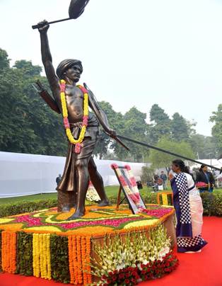 जनजातीय स्वतंत्रता सेनानी भगवान बिरसा मुंडा की जयंती पर देश भर में जन जातीय गौरव दिवस मनाया गया