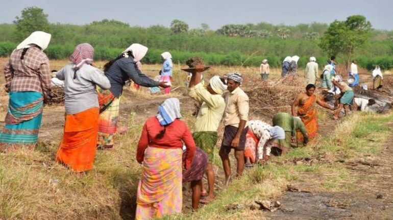 महात्मा गांधी राष्ट्रीय ग्रामीण रोजगार गारंटी योजना के तहत अयोग्य श्रमिक